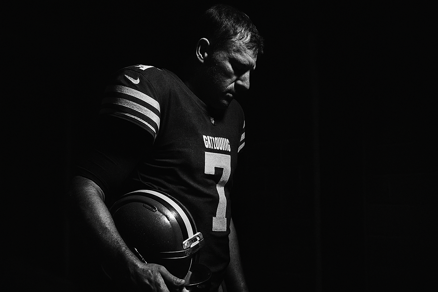 QB Room Runs Thin as Browns Navigate Mounting Injuries