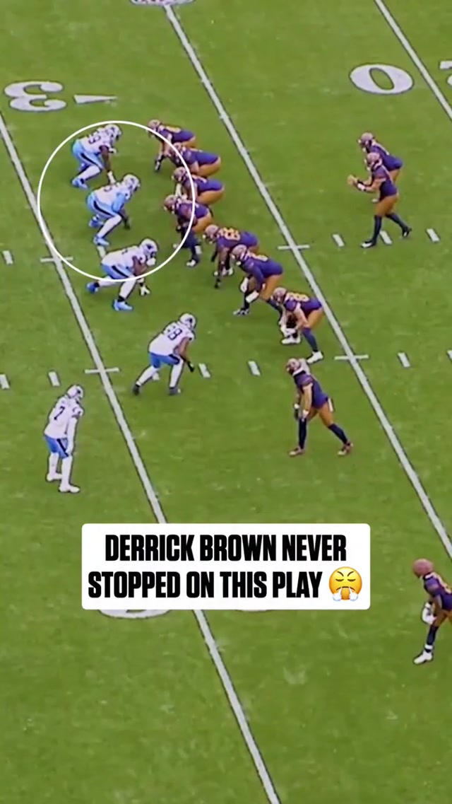 6-5, 320lbs chasing down runners 😳 

(h/t @baldynfl)