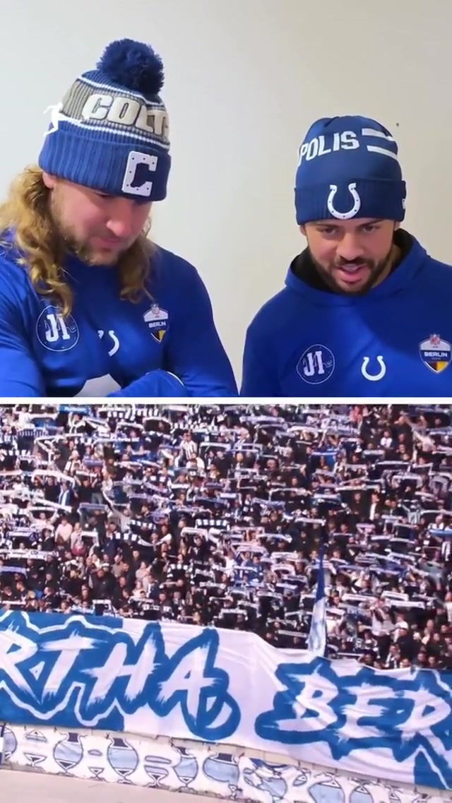 We got @Colts players to react to @HerthaBSC fans 🤯💙

#Bundesliga | @NFL