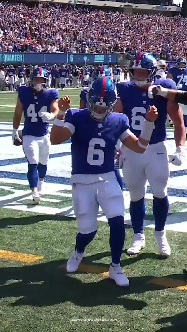 Send them to the Pro Bowl 🔥
Link in bio to vote 🗳️