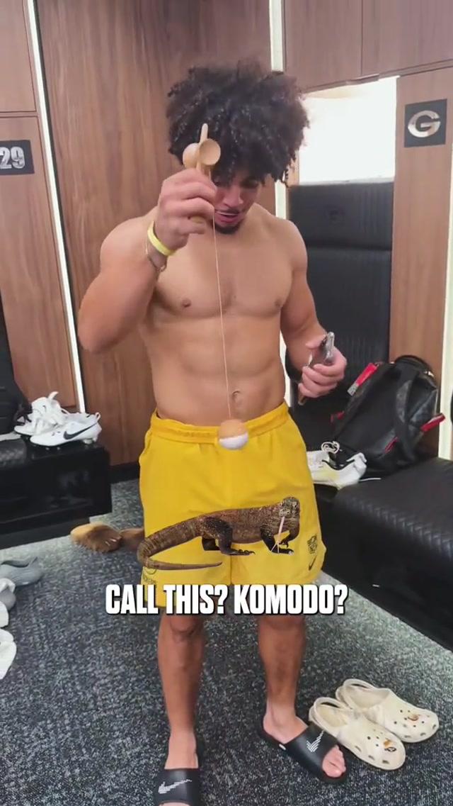 Harder than it looks #packers #kendama #komodo