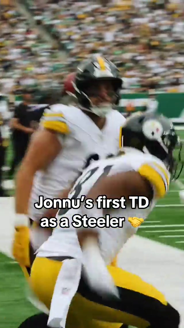 Welcome to Pittsburgh sir 😎 #jonnusmith #miketomlin #steelers 