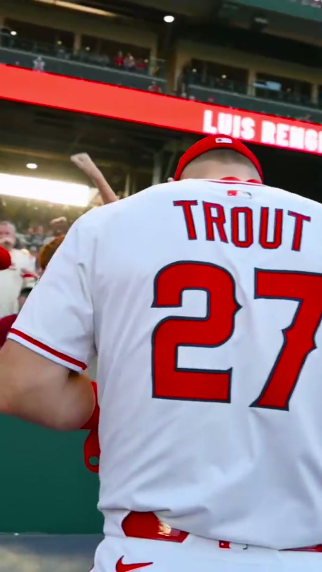 drop a 🐐 if you're ready to watch @Mike Trout in 2026 ⬇️