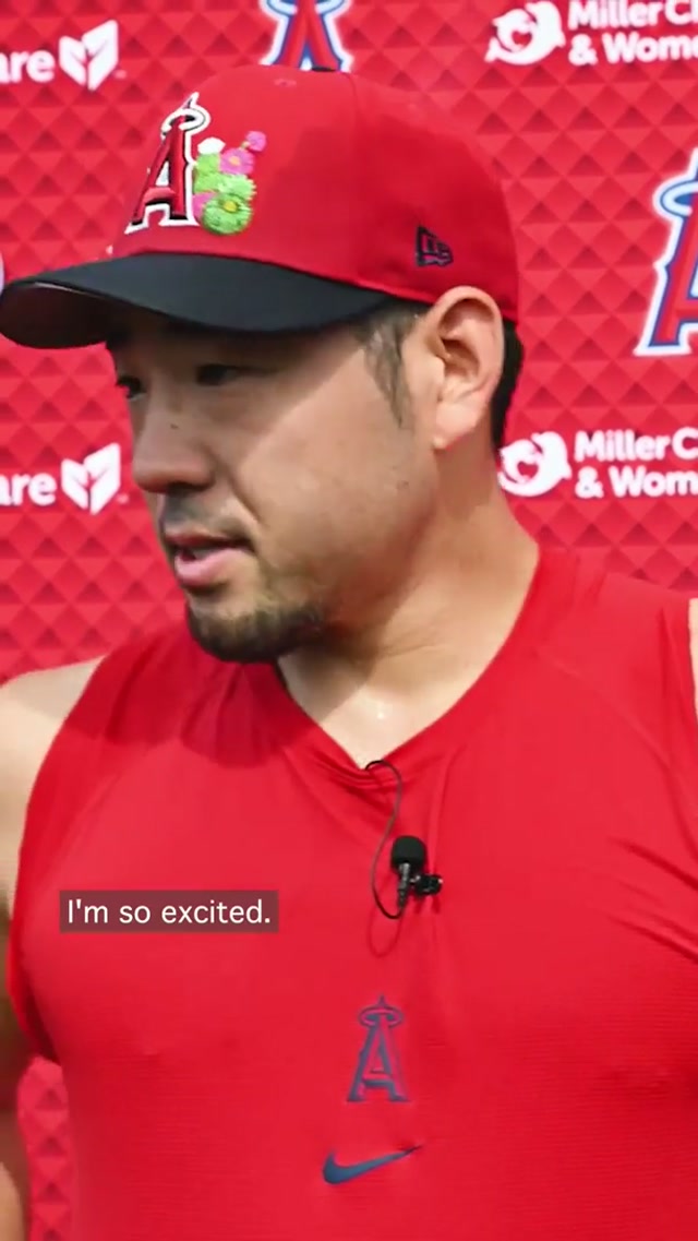 世界が待ってる 🌎

菊池雄星、エンゼルスのアリゾナキャンプで投げ込みながらWBCの準備中 🏜️ | #MLB #MLBJapan #WorldBaseballClassic #SamuraiJapan 