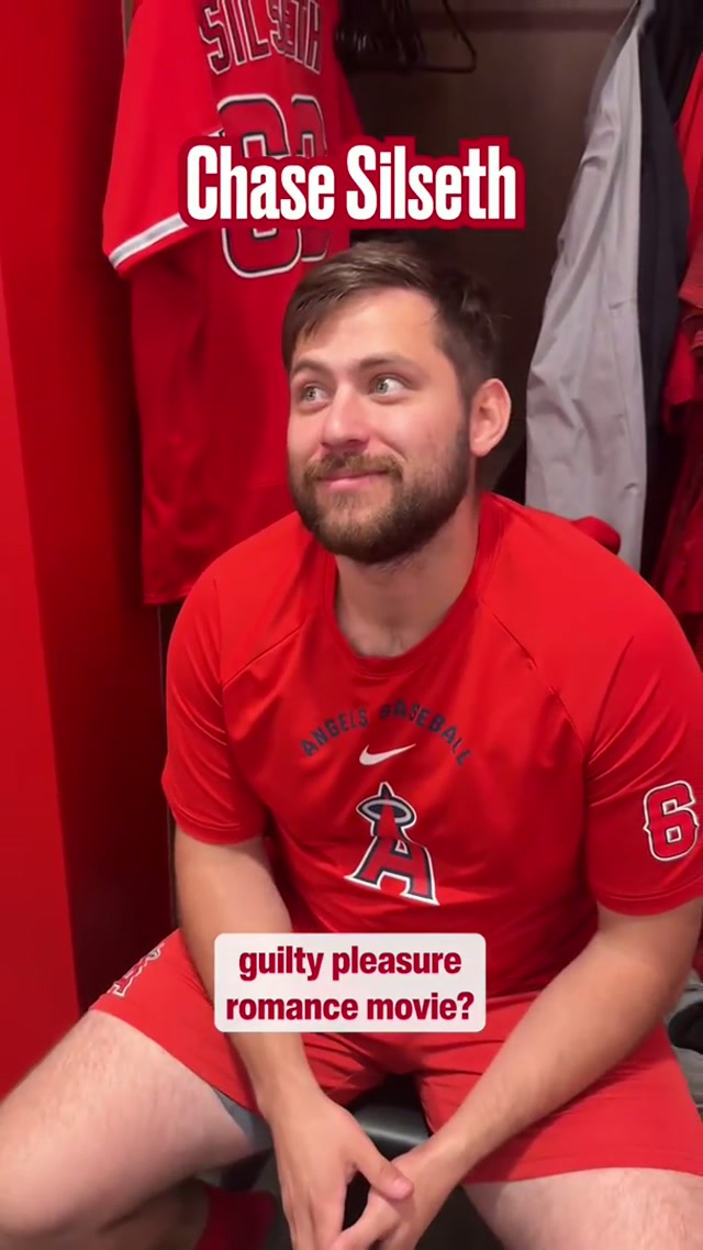 you had me at halo 👋 | #movie #romcom #valentinesday #romance 