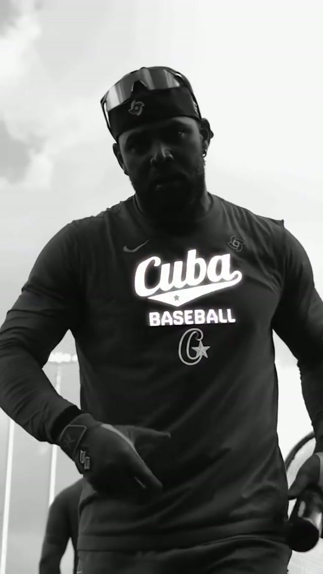 your Halos made a splash in pool play 🌎

#RepTheHalo x #WBC 