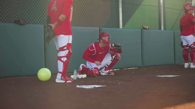 go behind the glove with Logan O’Hoppe ⚾️