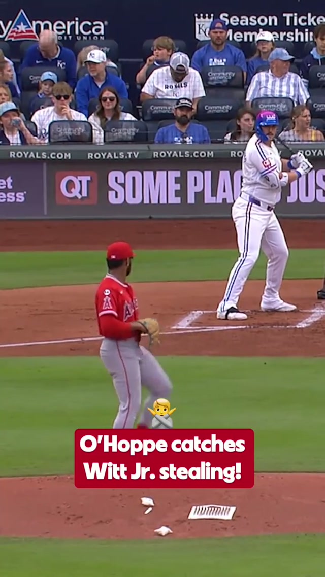 Logan got ‘em! 🙅