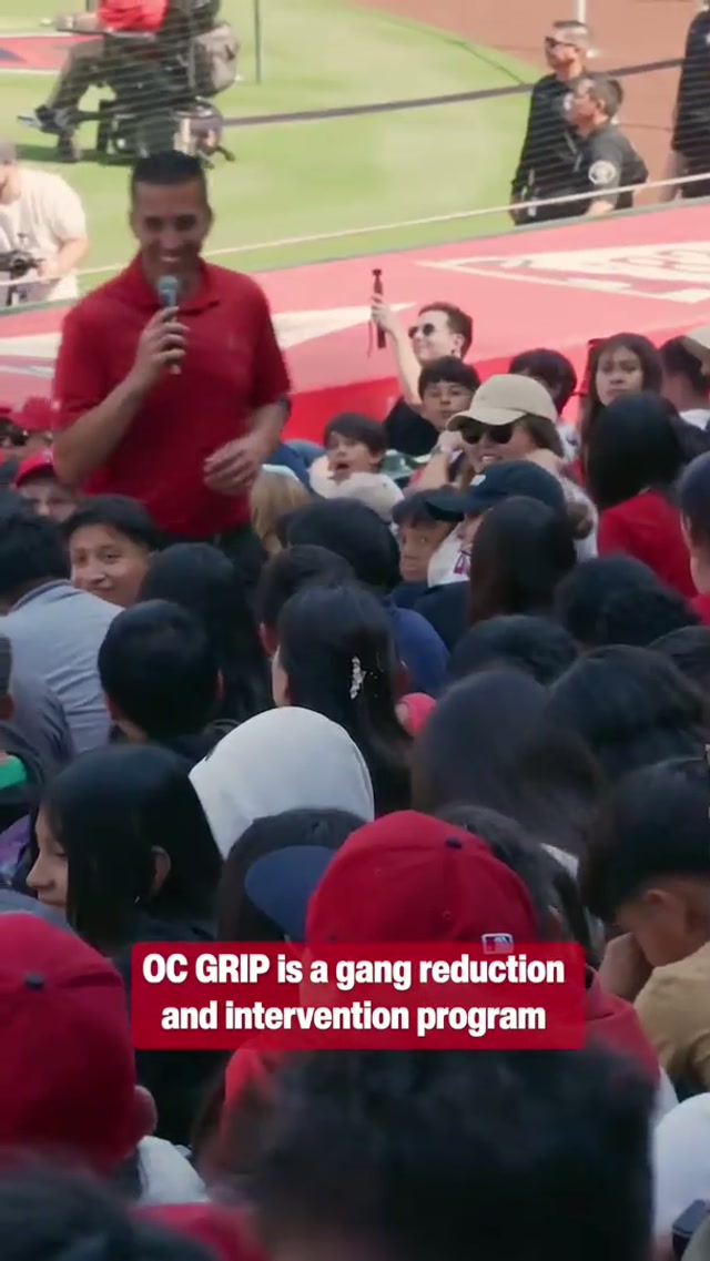 We recently welcomed 1,500+ students for a special visit in partnership with the Orange County Gang Reduction & Intervention Partnership (OC GRIP)! 😇

Students were celebrated and encouraged by community partners, including @Jo Adell & Vaughn Grissom, to work hard, stay in school, and make positive choices.