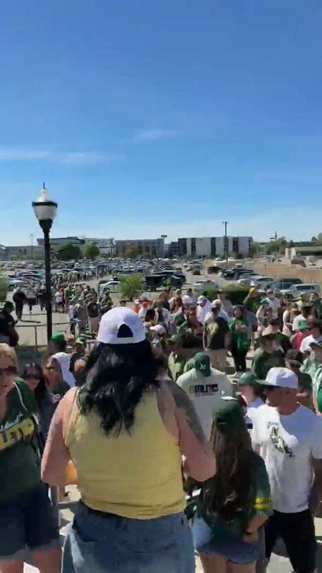 Sac Saturday is poppin’ 🤩