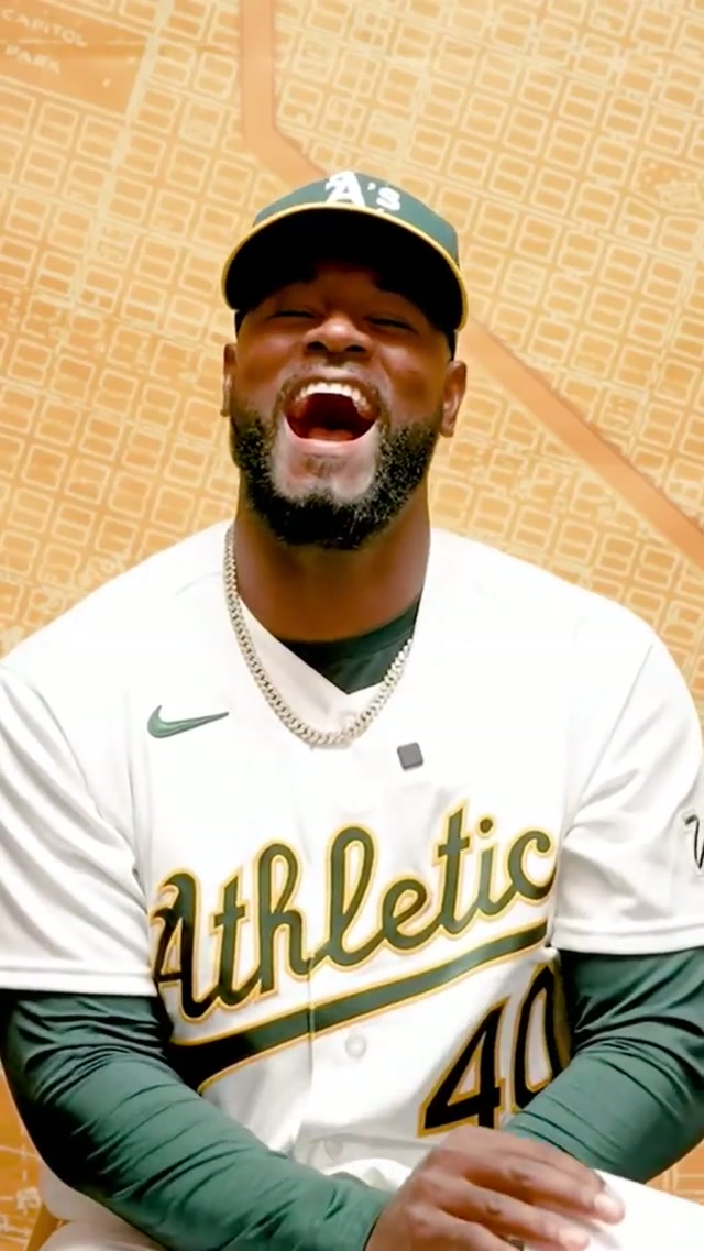 Who does Nick Kurtz look like?? 👀