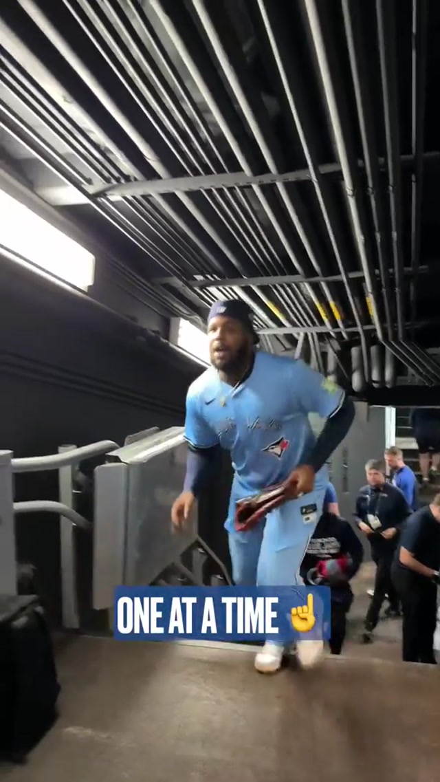 We’re all as pumped up as Max 🤣 #MLB #MLBPostseason #ALCS #BlueJays #Game4 