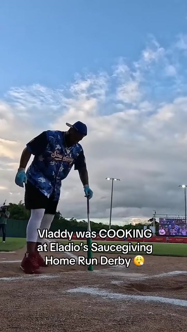 ANOTHER Home Run Derby win for Vlad 💥 #MLB #BlueJays #Vladdy #PLAKATA #eladiocarrion 