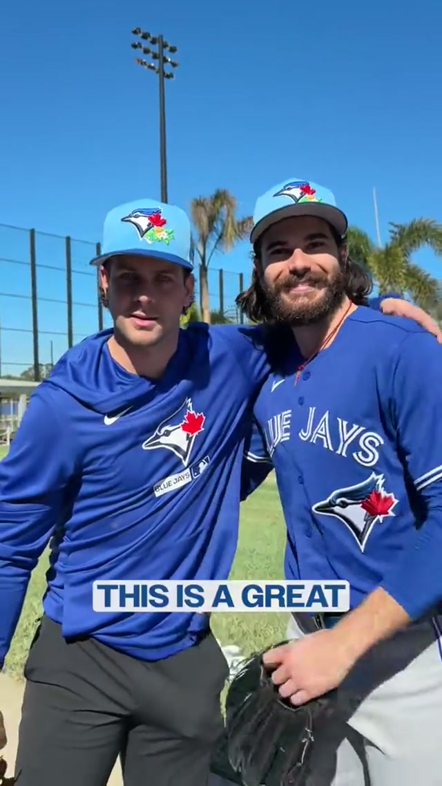 Reporting from Day -1 🫡 #MLB #BlueJays #Toronto #SpringTraining #DylanCease 