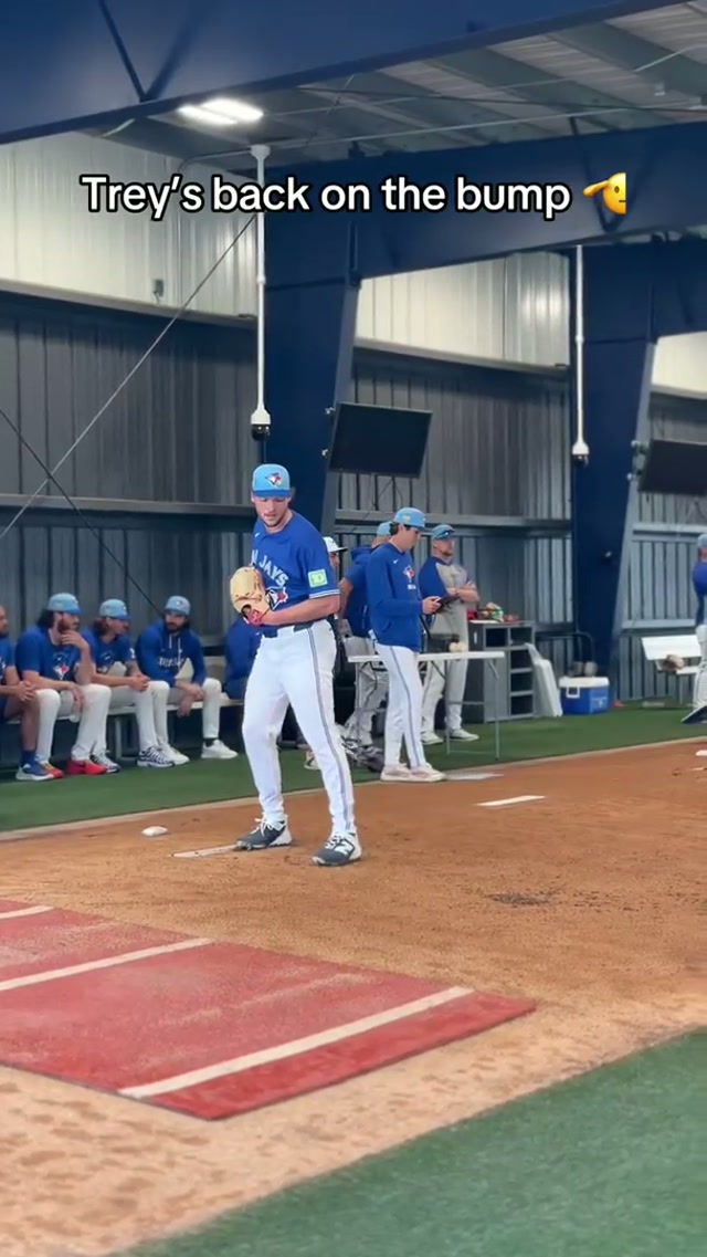 Back to business 😤 #MLB #BlueJays #Toronto #SpringTraining #TreyYesavage 