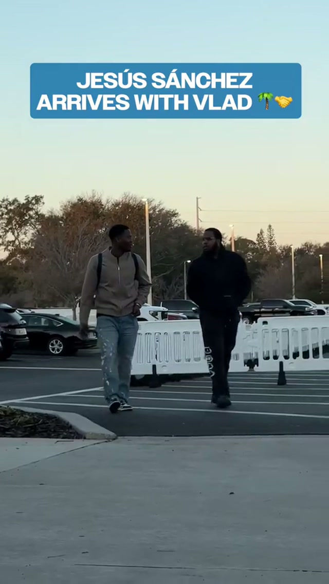 Welcome to the squad, Jesús 🤝😎 #MLB #BlueJays #Toronto #SpringTraining 