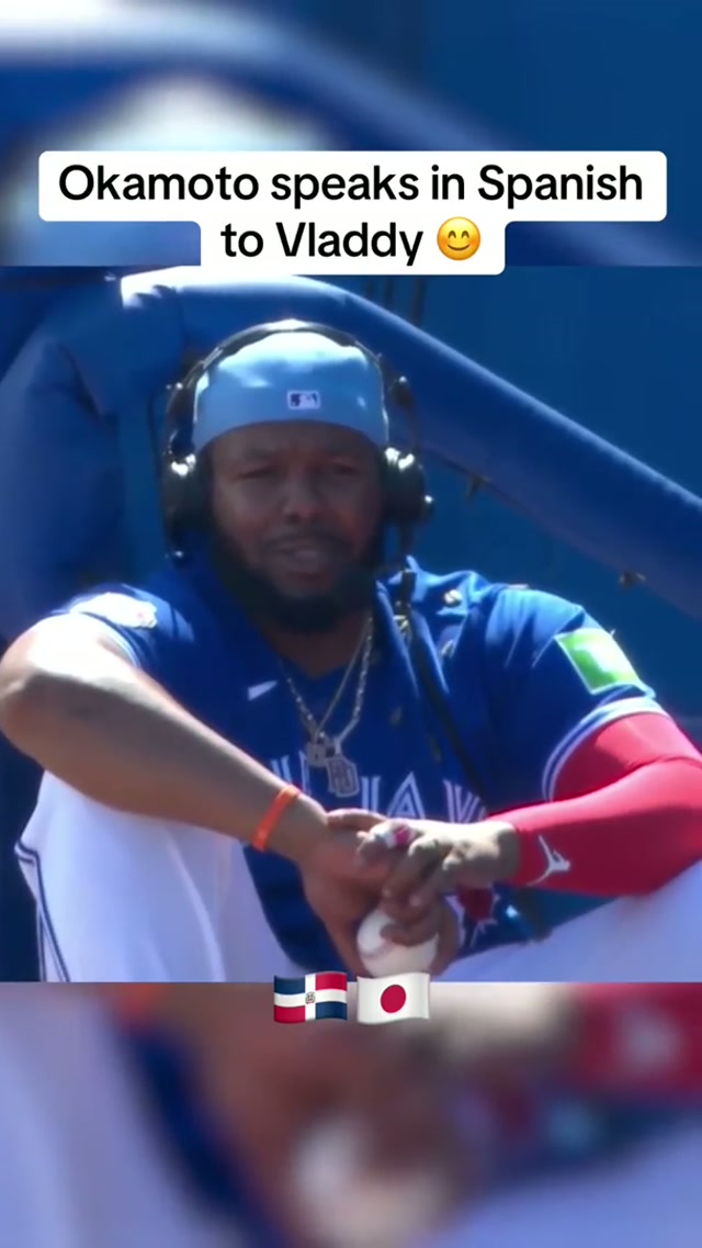 Get you a friend that learns your language 🤗 #MLB #BlueJays #Toronto #vladimirguerrerojr #KazumaOkamoto 