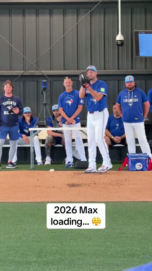 Back in blue 🔵🟤 #MLB #BlueJays #Toronto #MaxScherzer 