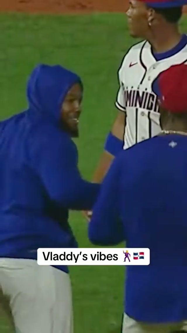 Siempre bailando with his Dominican brothers 😜 #MLB #BlueJays #vladimirguerrerojr #WBC #DominicanRepublic 