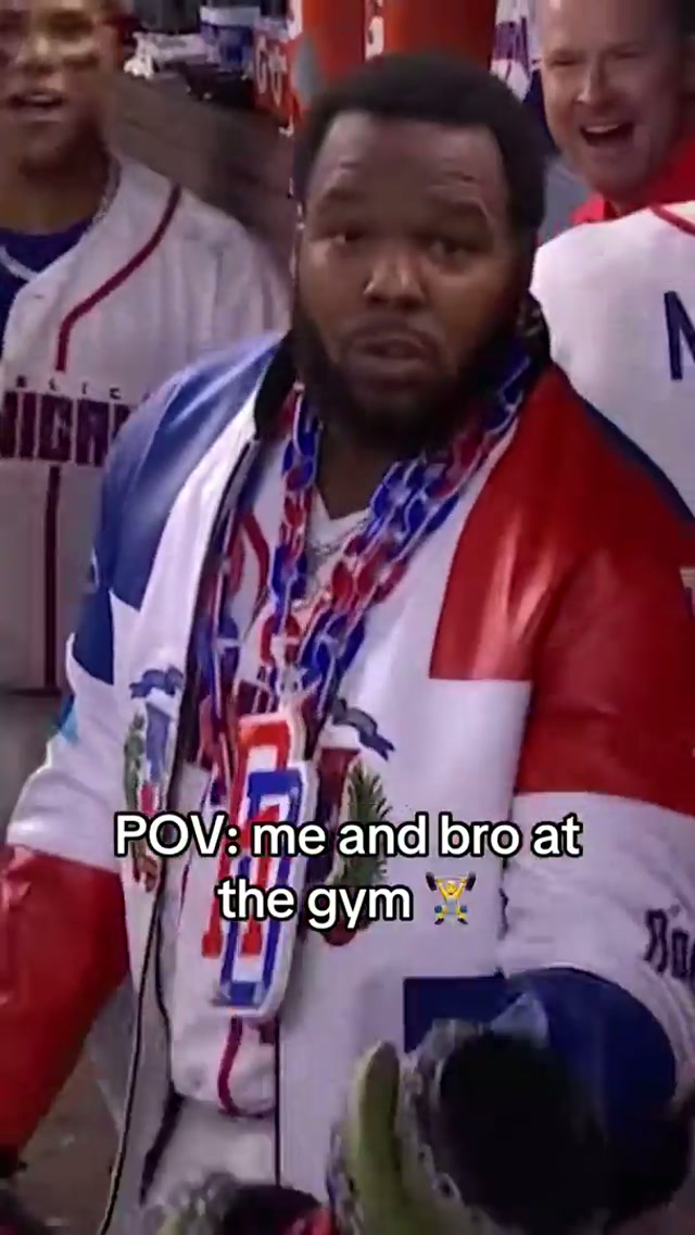 aura farming 🤭 #Vladdy #BlueJays #WorldBaseballClassic #gym 