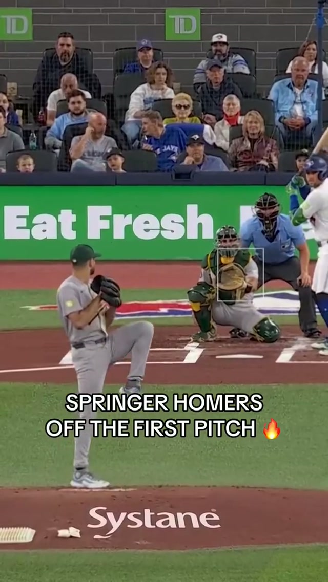 King Spring’s 64th career leadoff homer 🤯 #MLB #BlueJays #GeorgeSpringer #BlueJays50 