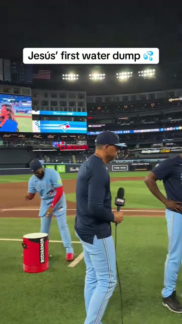 Love the honest review 😂🥶 #MLB #BlueJays #Toronto #Jesús 