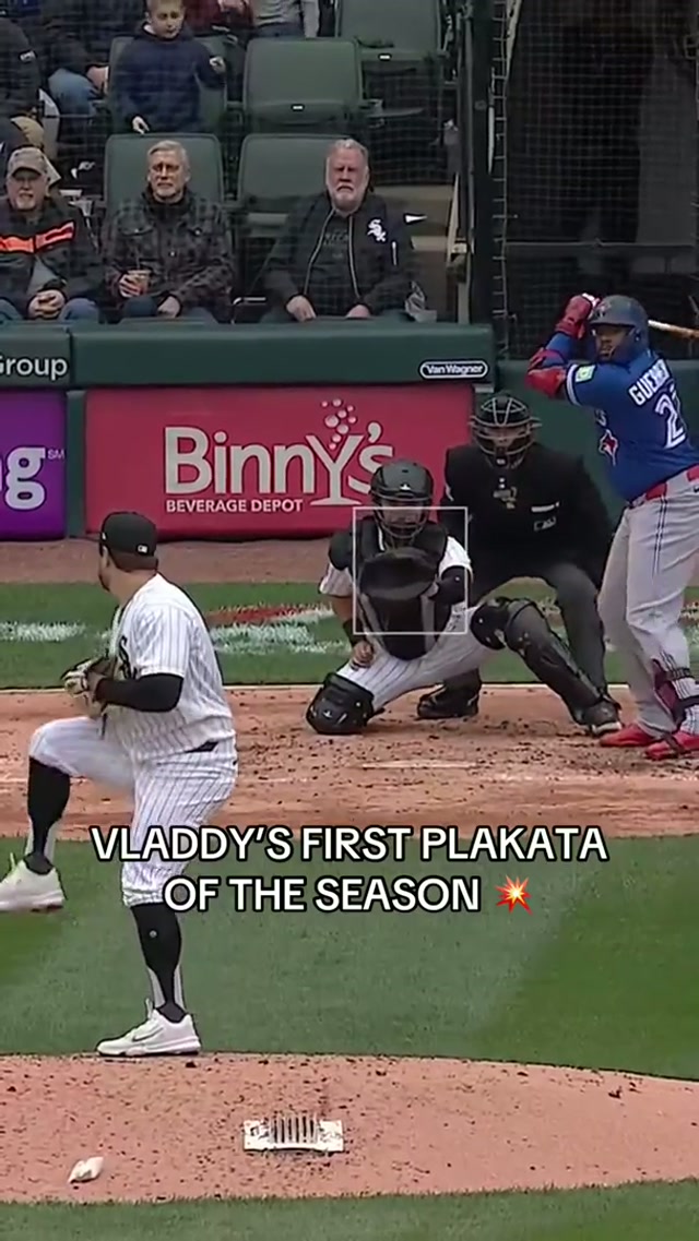 THERE VLAD GOES 🔥 #MLB #BlueJays #Vladdy #BlueJays50 #PLAKATA 