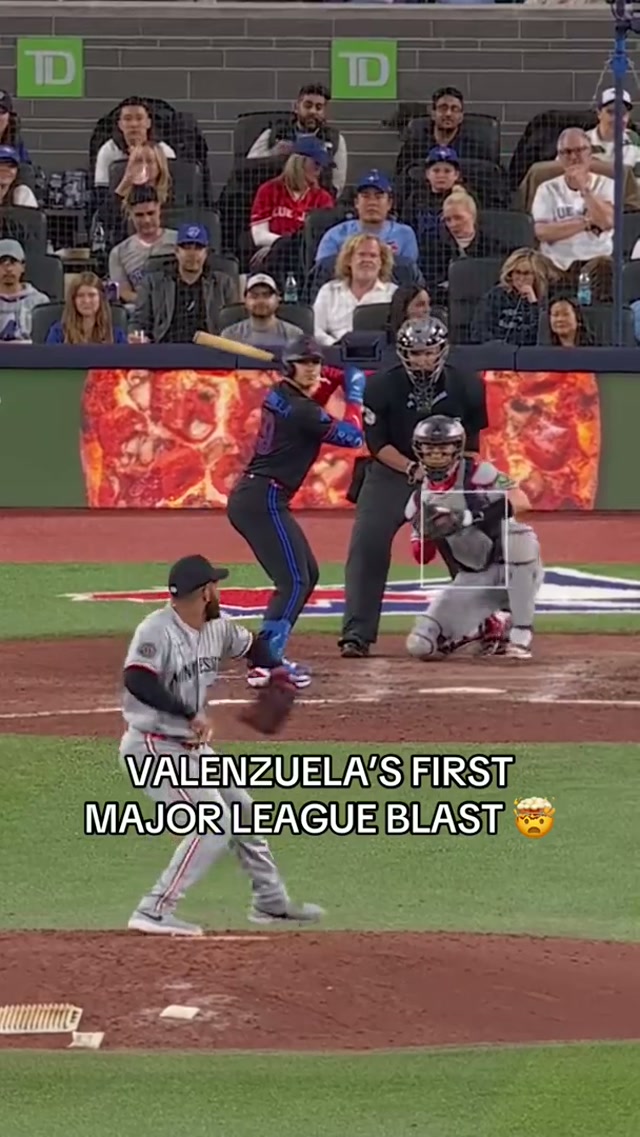 What a moment for Vali ‼️ #MLB #BlueJays #BrandonValenzuela #BlueJays50 