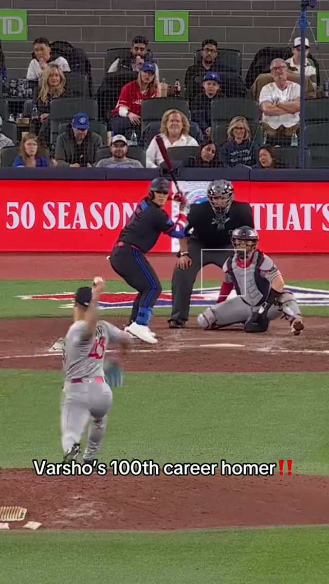 The extraORDINARY 😉💯 #MLB #BlueJays #Toronto #DaultonVarsho #HomeRun