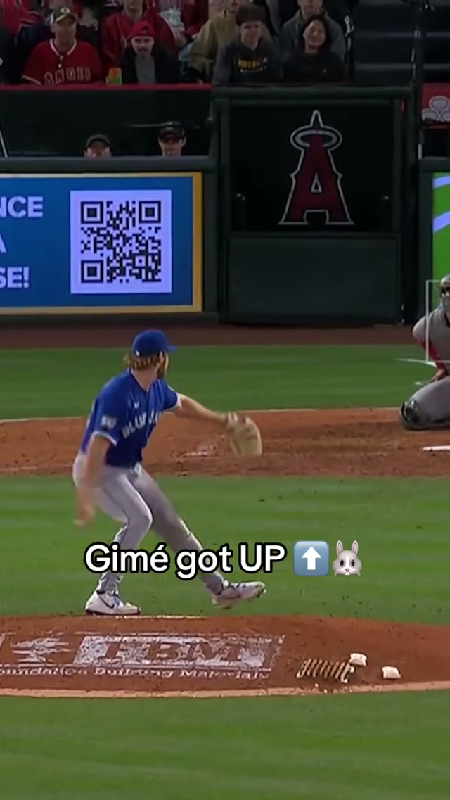 What a play by Gimé ‼️ #MLB #BlueJays #BlueJays50 #AndrésGiménez 