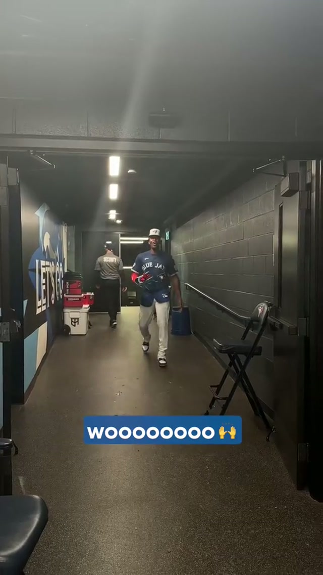 Jesús loves a series win ‼️ #MLB #BlueJays #BlueJays50 #WinCam #JesúsSánchez 