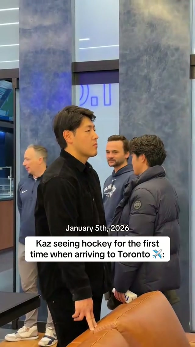 Kaz has always been interested in hockey 😊🏒 #MLB #BlueJays #BlueJays50 #KazumaOkamoto 