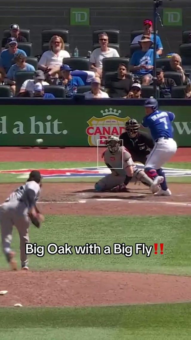 Strong Oak 💪 #MLB #BlueJays #Toronto #KazumaOkamoto #Japan 