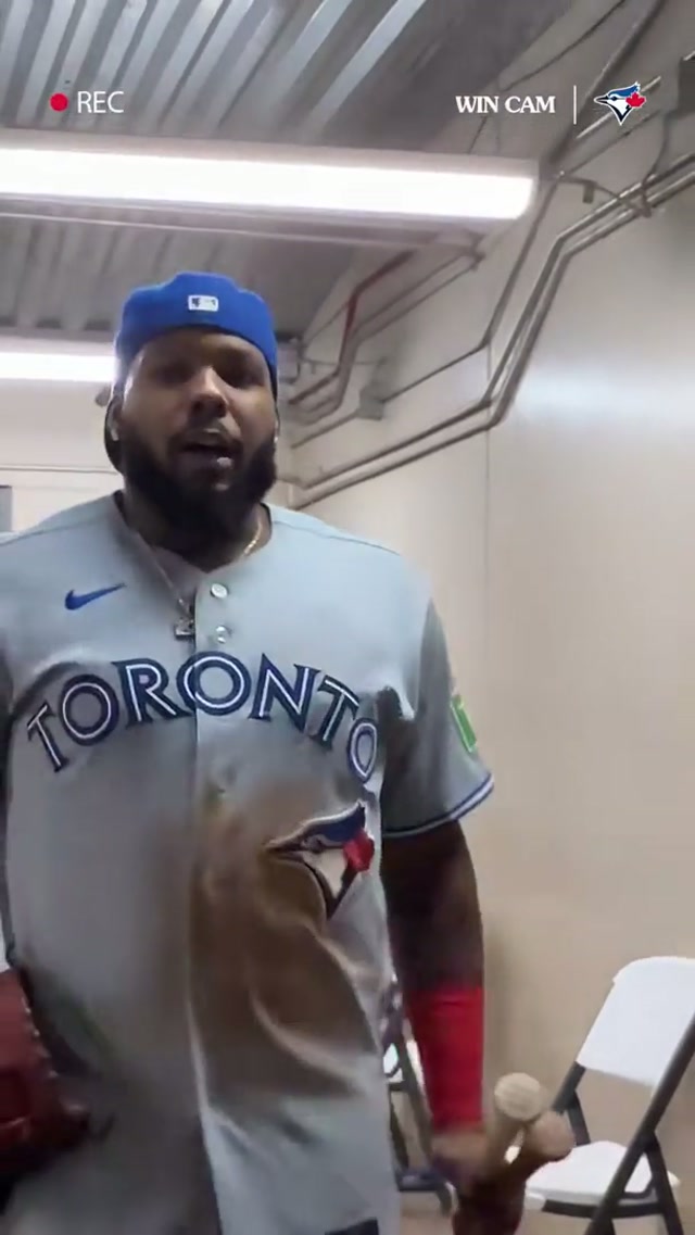COMING HOME 💙🇨🇦 #MLB #BlueJays #BlueJays50 #WinCam 
