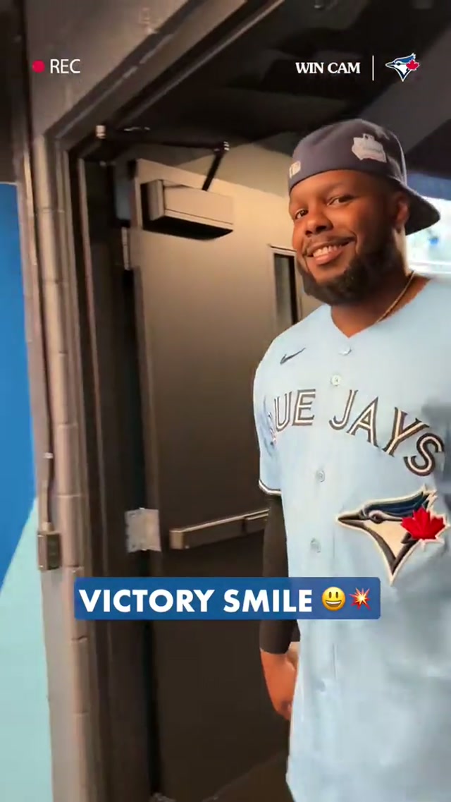 WOOF WOOF WOOF WOOF 🐶🤣 #MLB #BlueJays50 #WinCam #ErnieClement #BrandonValenzuela 