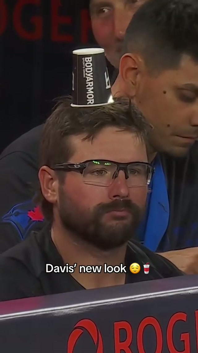 Welcome back, Davis 😆 #MLB #BlueJays #BlueJays50 #DavisSchneider 
