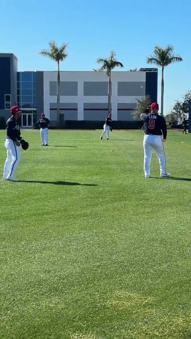 Sights and sounds of spring 

#mlb #springtraining #asmr #braves 