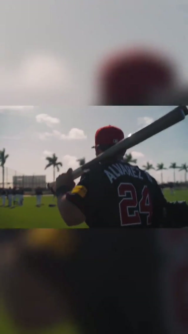 Behind the Braves presented by @globalpayments is back and we are fired up 🔥 Streaming now on our YouTube channel!

#mlb #braves #behindthebraves #springtraining 
