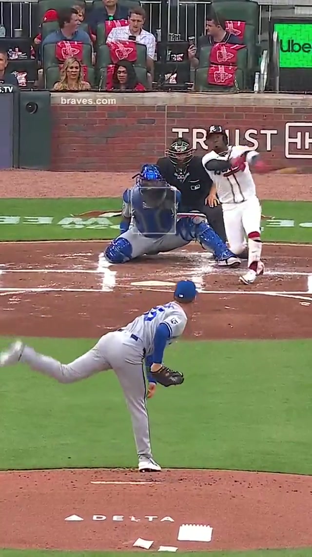 OZZIE, WE LOVE HIM

#mlb #openingday #openingweek #openingnight 