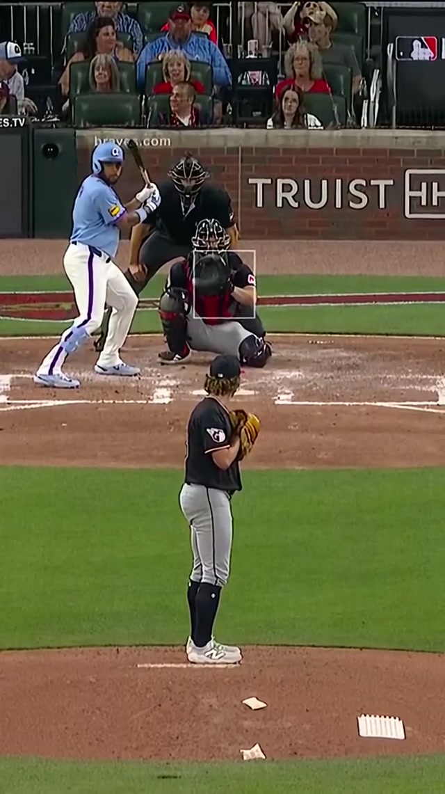 Dominic Smith home run alert 🚨

#braves #sundaynightbaseball #mlb 