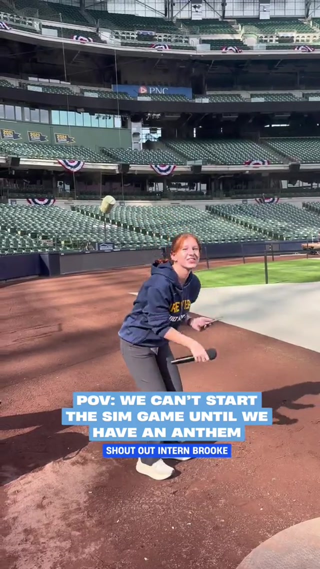 Other duties as assigned 🫡 
##mke##mlbpostseason##nationalanthem