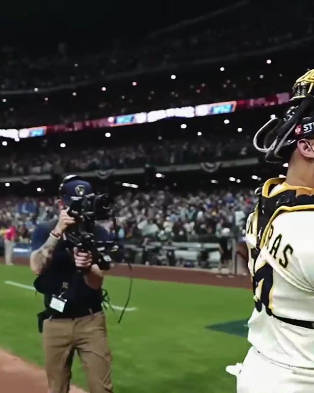 Time to finish what we’ve started 
#MagicBrew #mlb #mlbpostseason