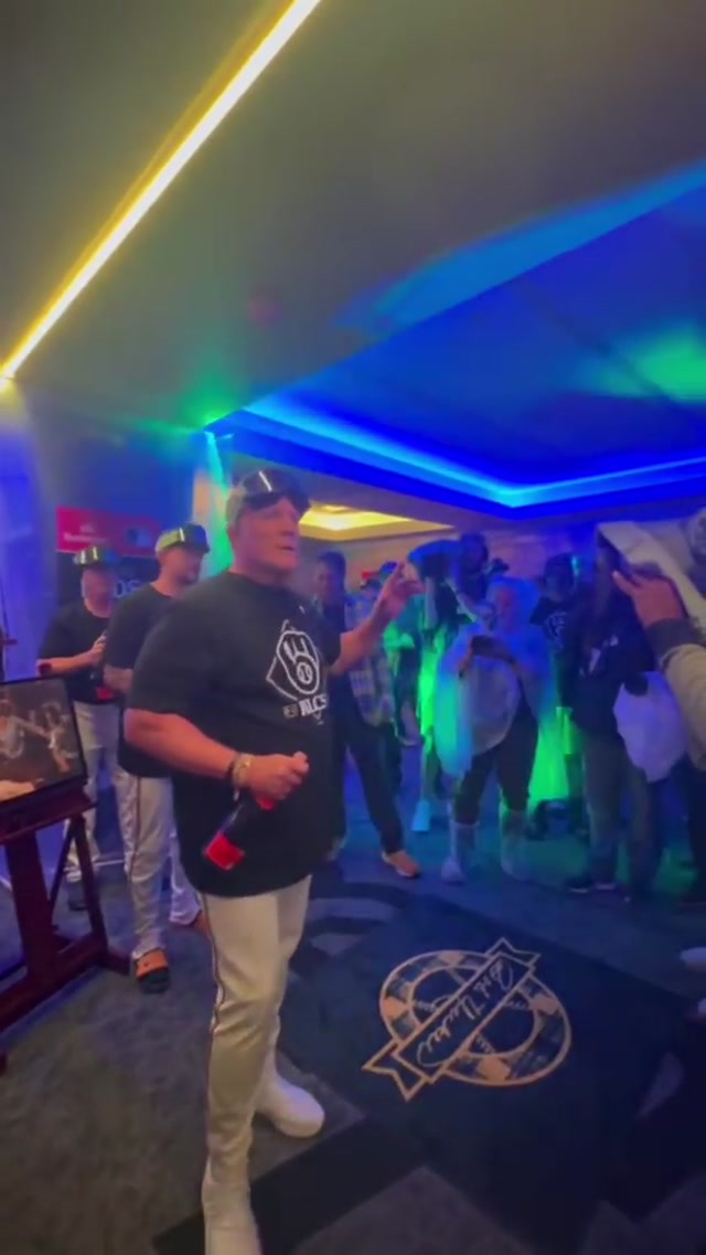 “You guys have been incredible, I’m so proud to be a part of this group”
#MagicBrew #mlb #mlbpostseason