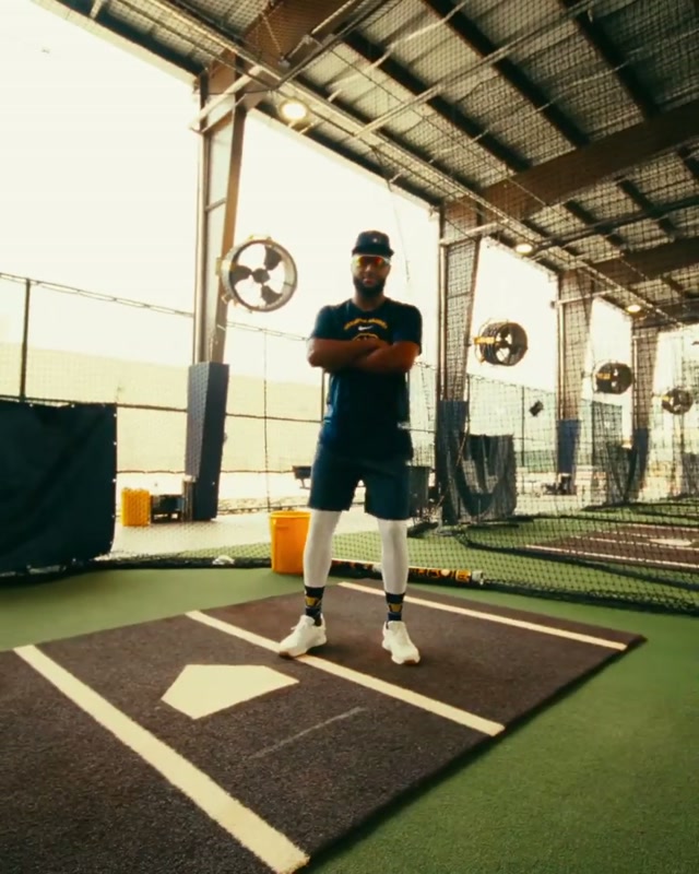 The haters will say this is AI

#MLB #baseball #brewers