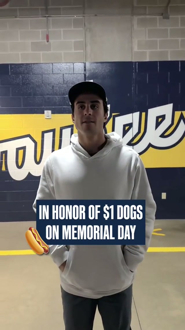 Who's taking down the most dollar dogs this Monday 👀 #hotdog #memorialday #brewers #jakebauers #chadpatrick 