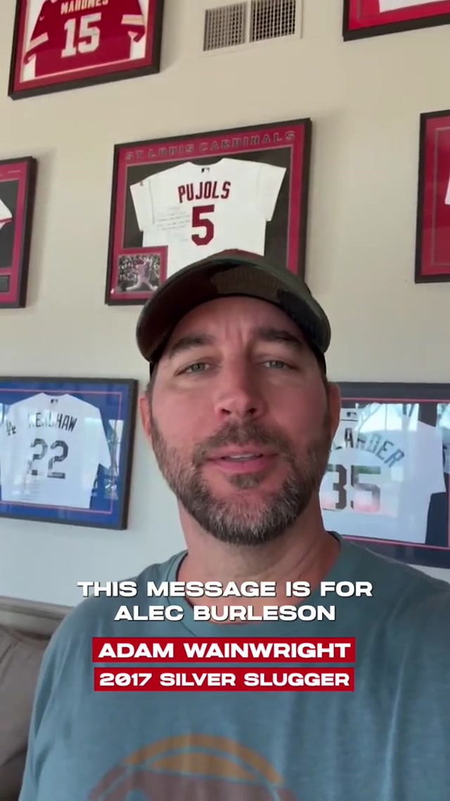 A special message from Waino to Burly 📞 🤝 #alumni #silver #award #cardinals 