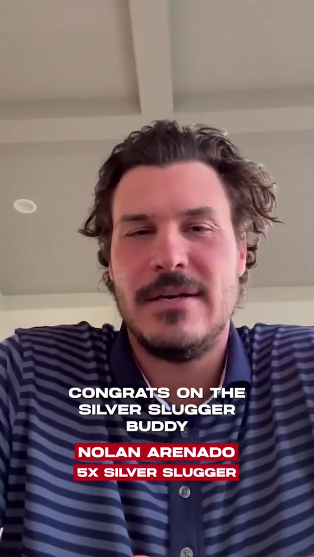 Welcome to the Silver Slugger Club, Burly! #silver #award #teammates #cardinals 