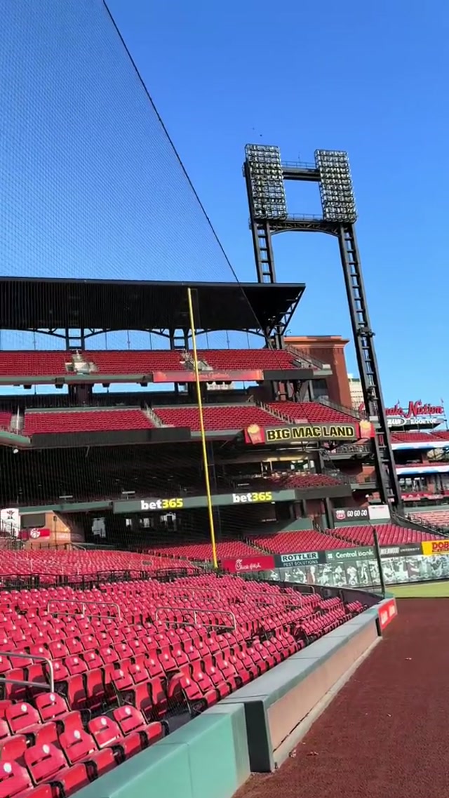 Our nets are up today 4 Logan. We hope he and his team had a wonderful holiday party @Topgolf (except Tony bc he wasn't invited) #topgolf #logan #nets #tony #trend