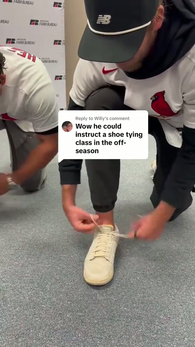 Replying to @Willy how to tie your shoes in under 2 seconds #tutorial #learn #baseball