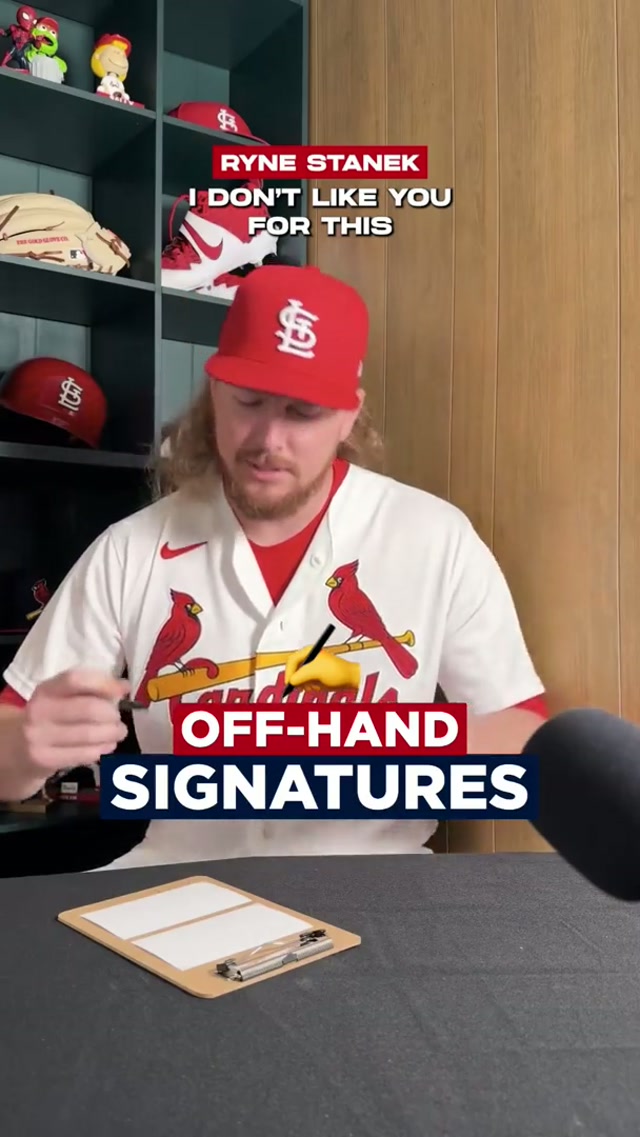 Not your best work JJ 🤣 #cardinals #MLB #autograph #challenge #baseball 